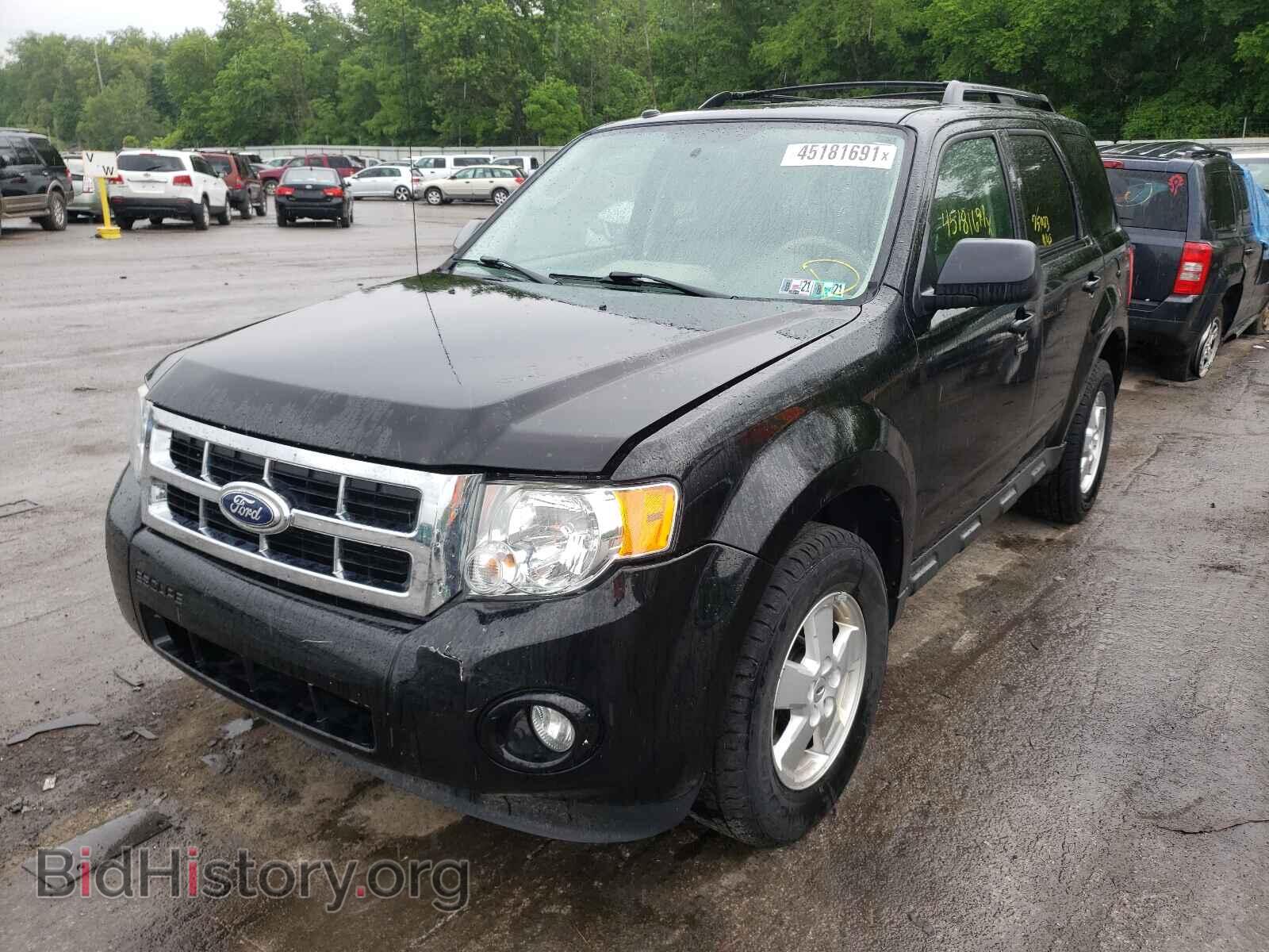 2011 FORD ESCAPE - VIN: 1FMCU0D73BKA53920 - Фото 2