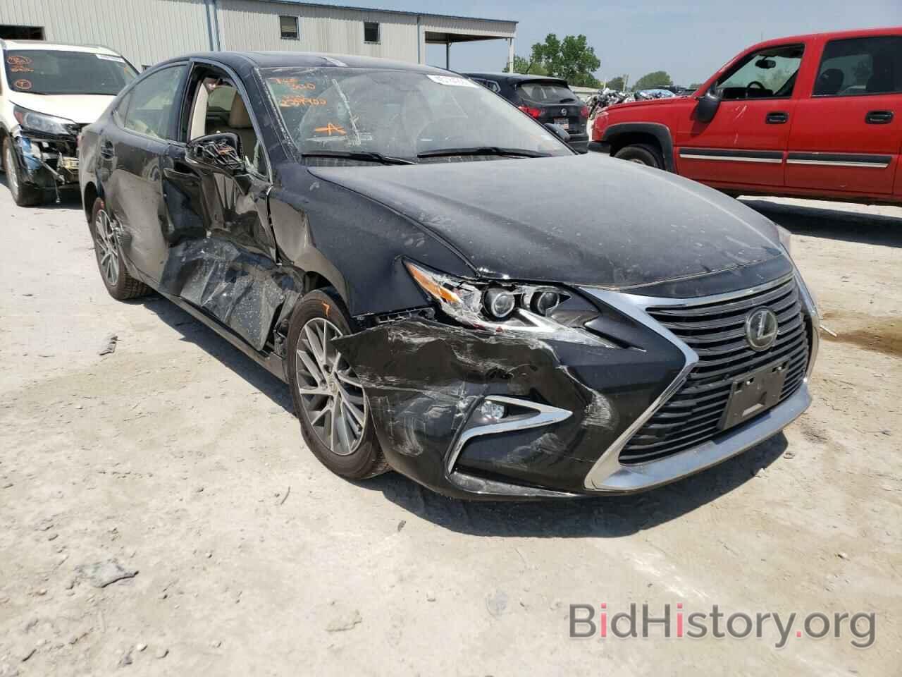 Photo JTHBK1GG5G2229900 - LEXUS ES350 2016