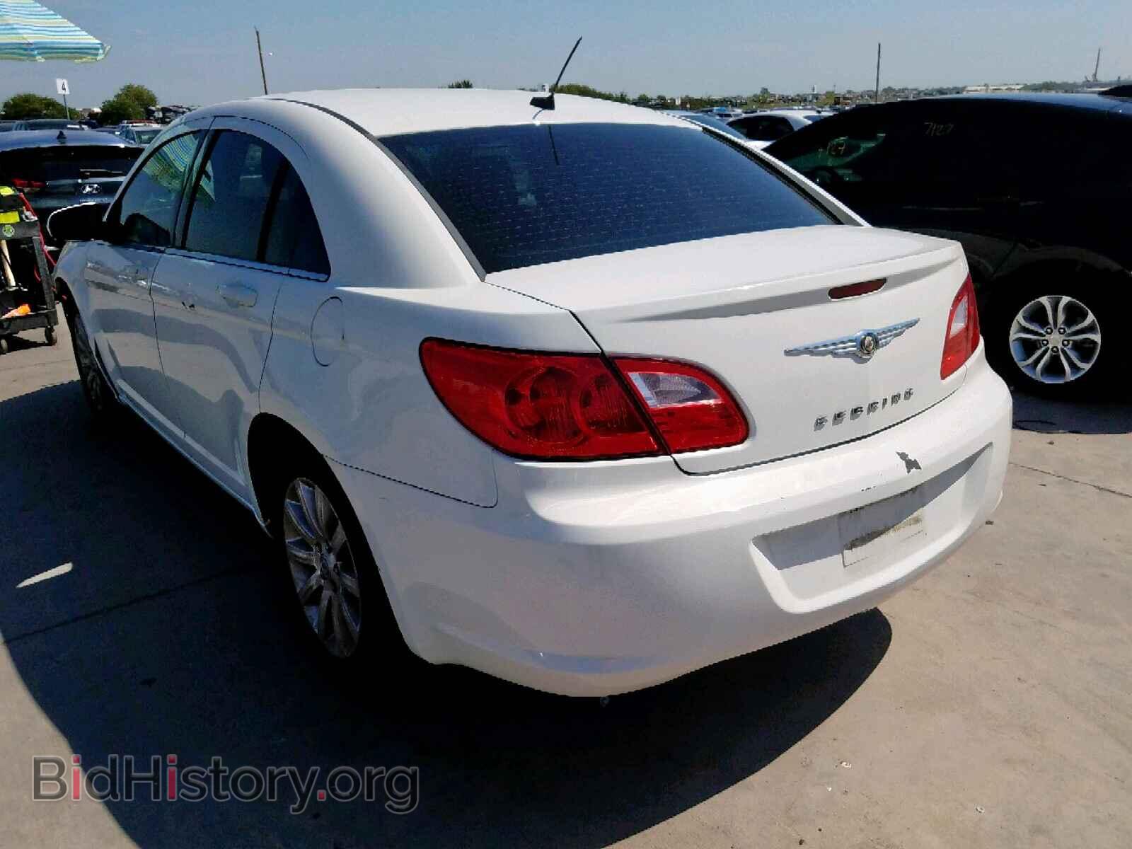 2010 CHRYSLER SEBRING - VIN: 1C3CC5FB7AN212722 - Фото 3