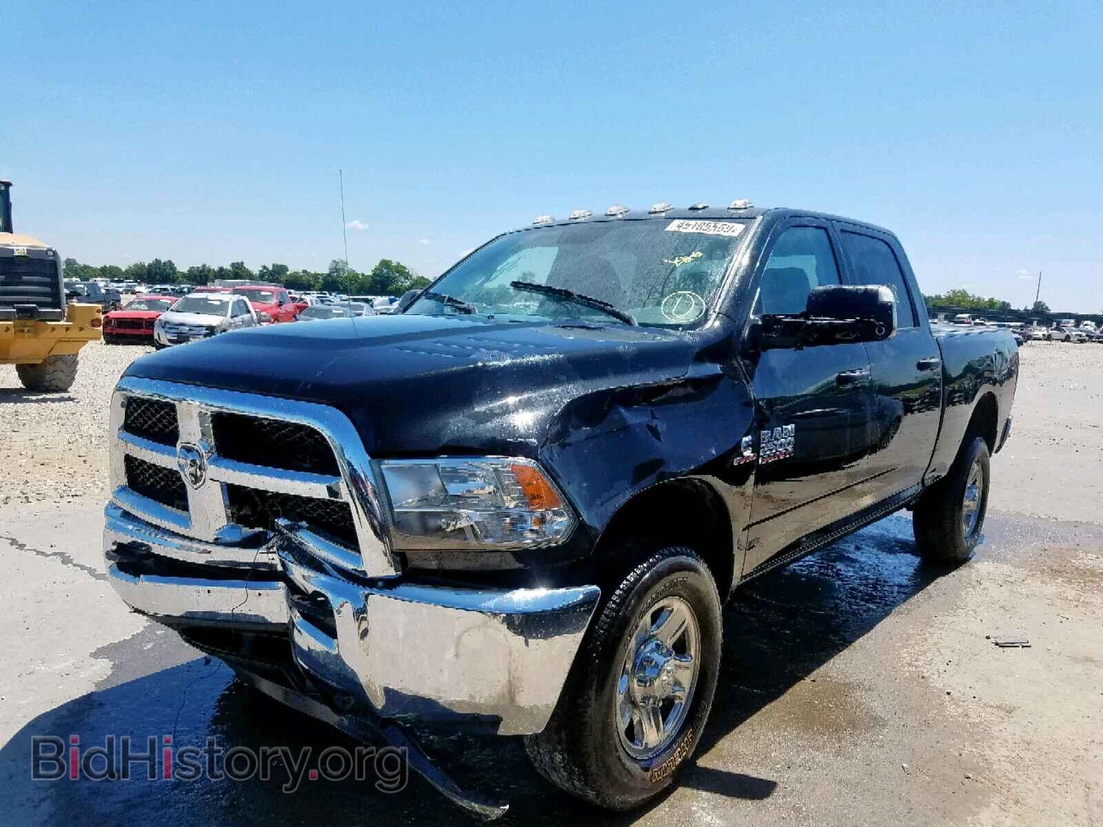 2017 RAM 2500 ST - VIN: 3C6UR5CLXHG607208 - Фото 2