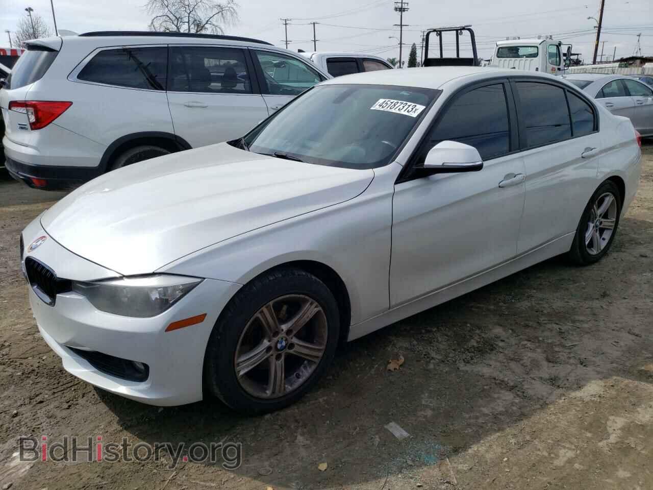 Photo WBA3C1C55DF439583 - BMW 3 SERIES 2013
