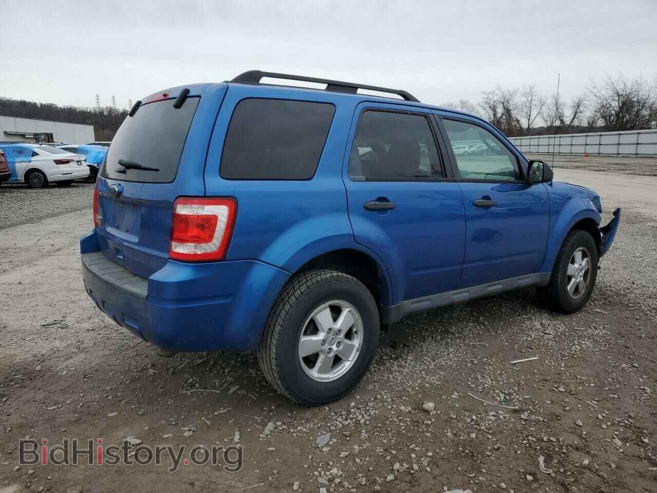 2011 FORD ESCAPE - VIN: 1FMCU0D71BKA86270 - Фото 3