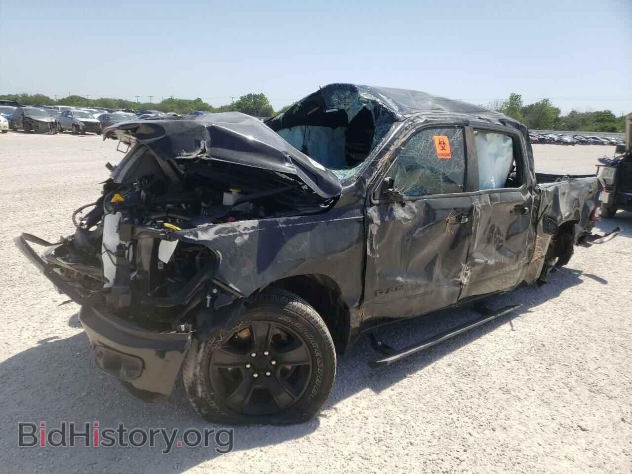 2022 RAM 1500 - VIN: 1C6SRFFT7NN210213 - Фото 2