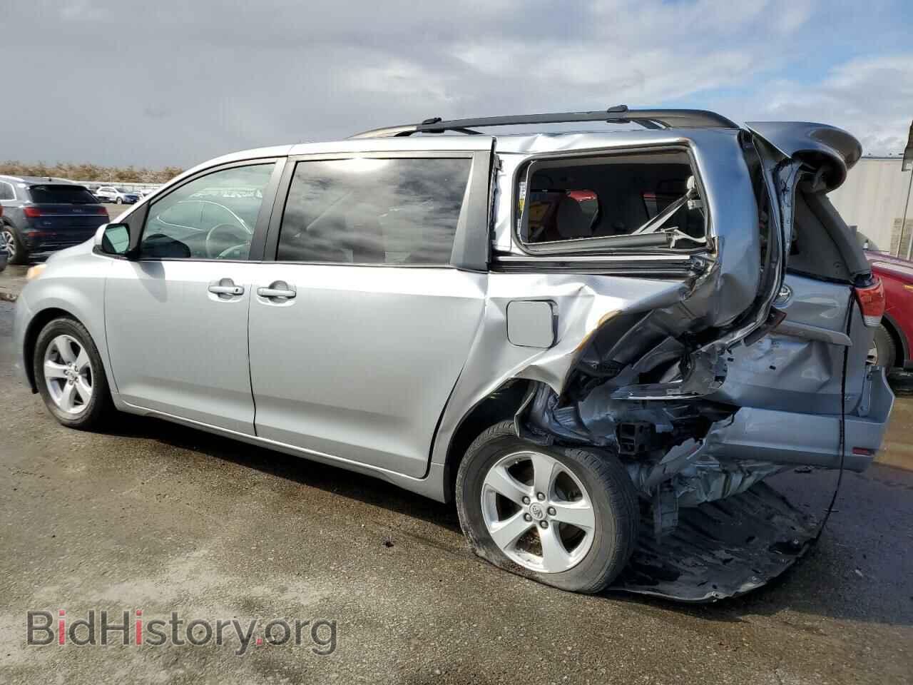 2011 TOYOTA All Models - VIN: 5TDKK3DC2BS114428 - Фото 2