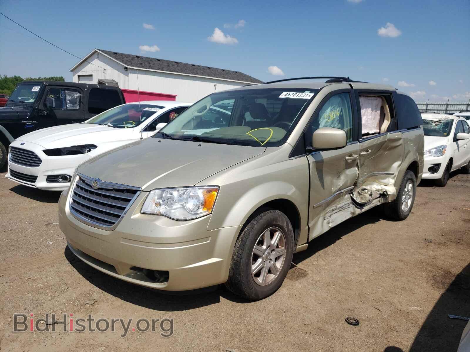 2010 CHRYSLER MINIVAN - VIN: 2A4RR5D13AR183960 - Photo 2