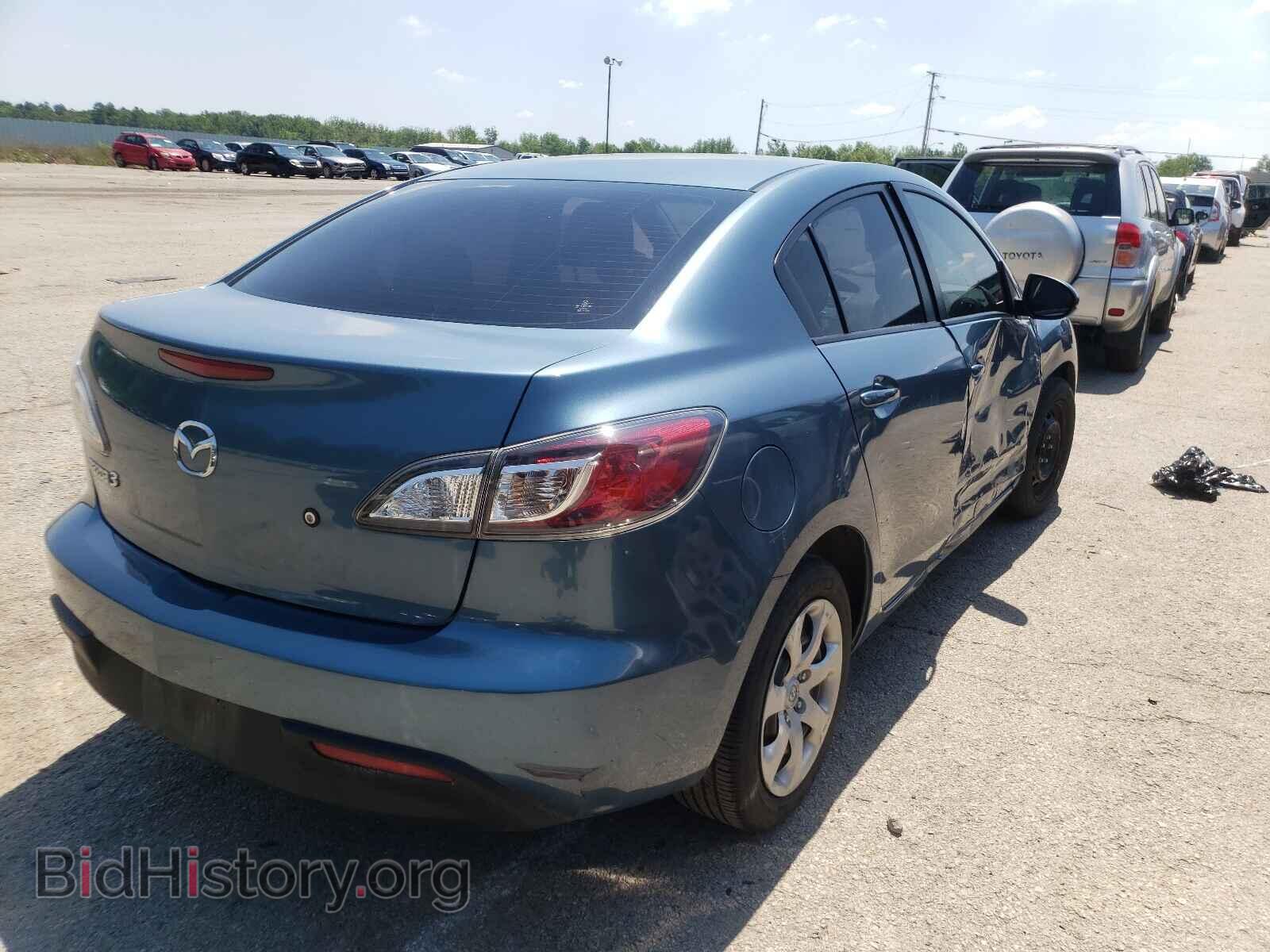 2011 MAZDA 3 - VIN: JM1BL1UF8B1491015 - Photo 4