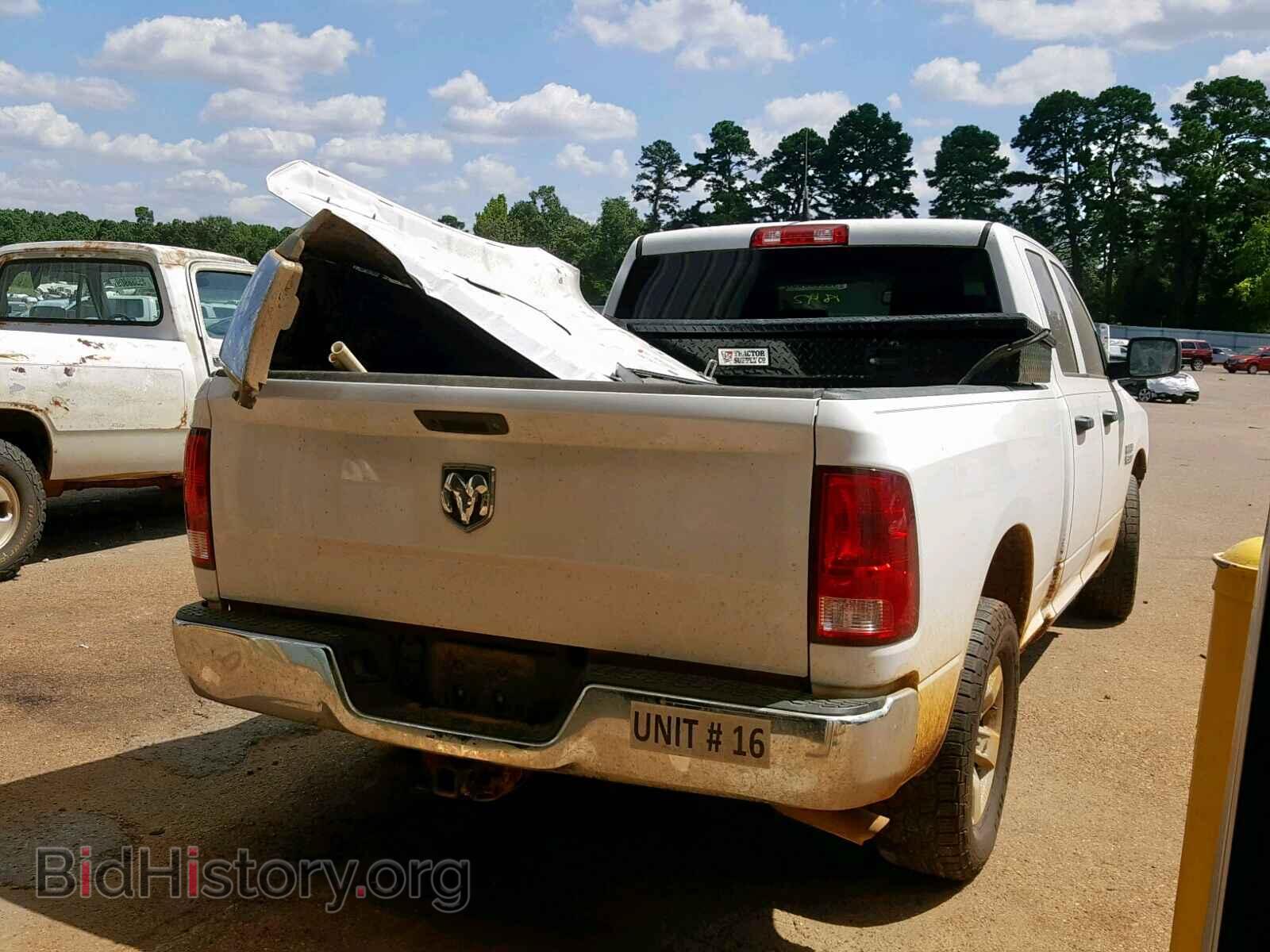 2018 RAM 1500 ST - VIN: 1C6RR6FG8JS201842 - Фото 4