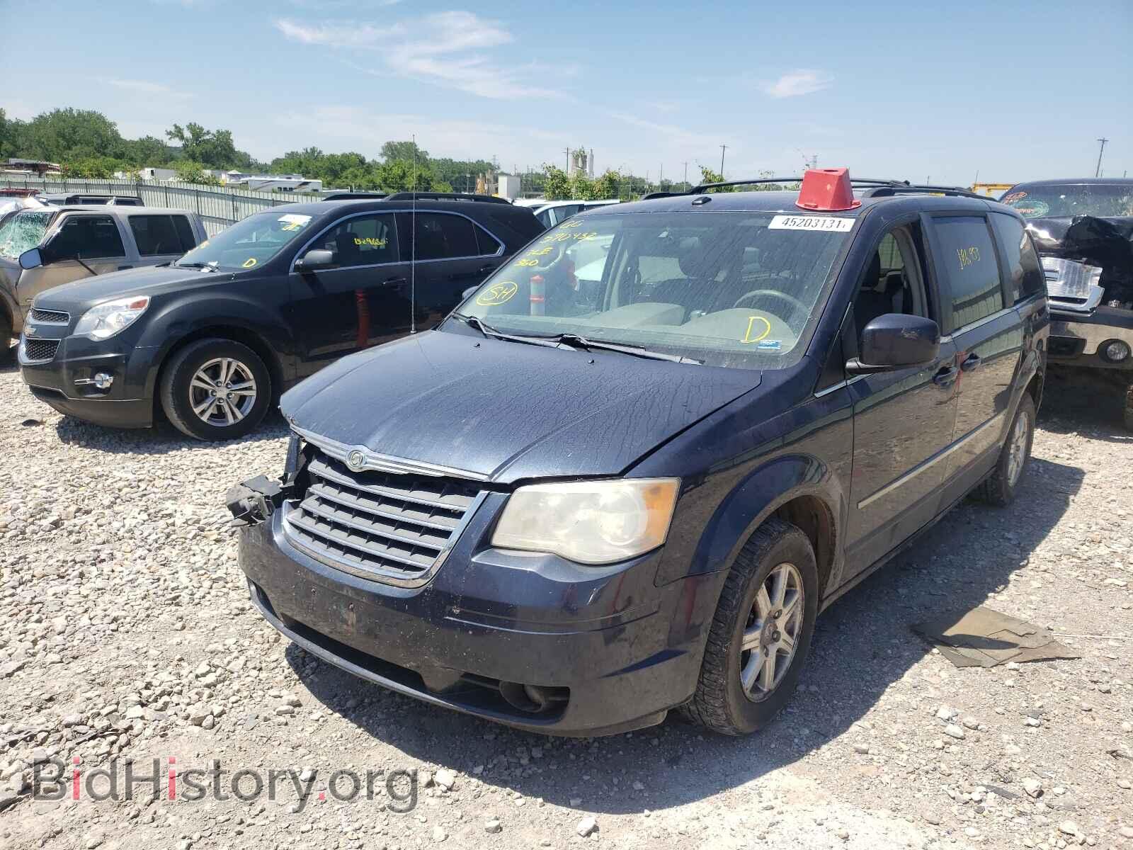 2009 CHRYSLER MINIVAN - VIN: 2A8HR54X29R570932 - Фото 2