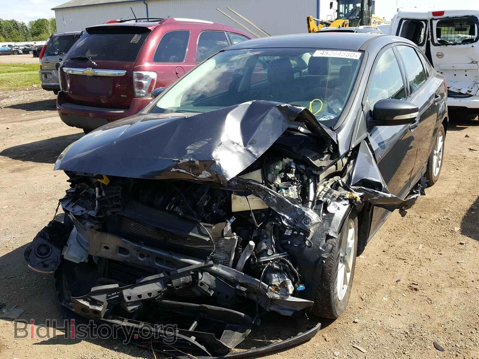 2017 FORD FOCUS - VIN: 1FADP3F24HL328075 - Photo 2