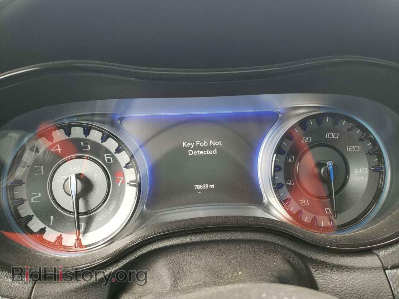 2016 CHRYSLER 300 - VIN: 2C3CCAGG3GH270394 - Фото 9