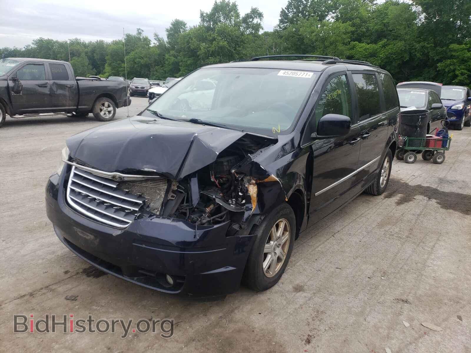 2010 CHRYSLER MINIVAN - VIN: 2A4RR8D19AR481141 - Фото 2