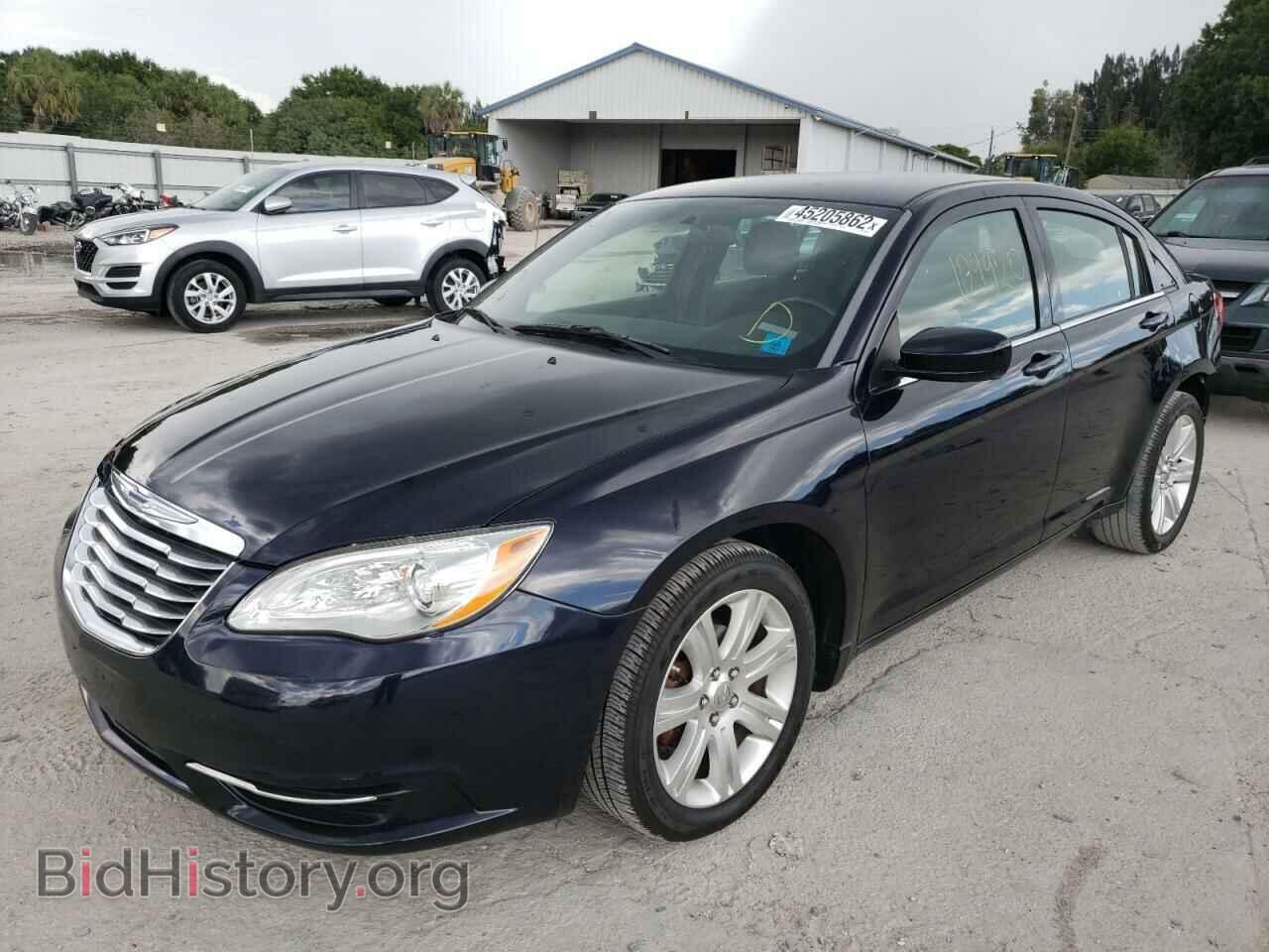 2011 CHRYSLER 200 - VIN: 1C3BC1FB9BN595391 - Фото 2