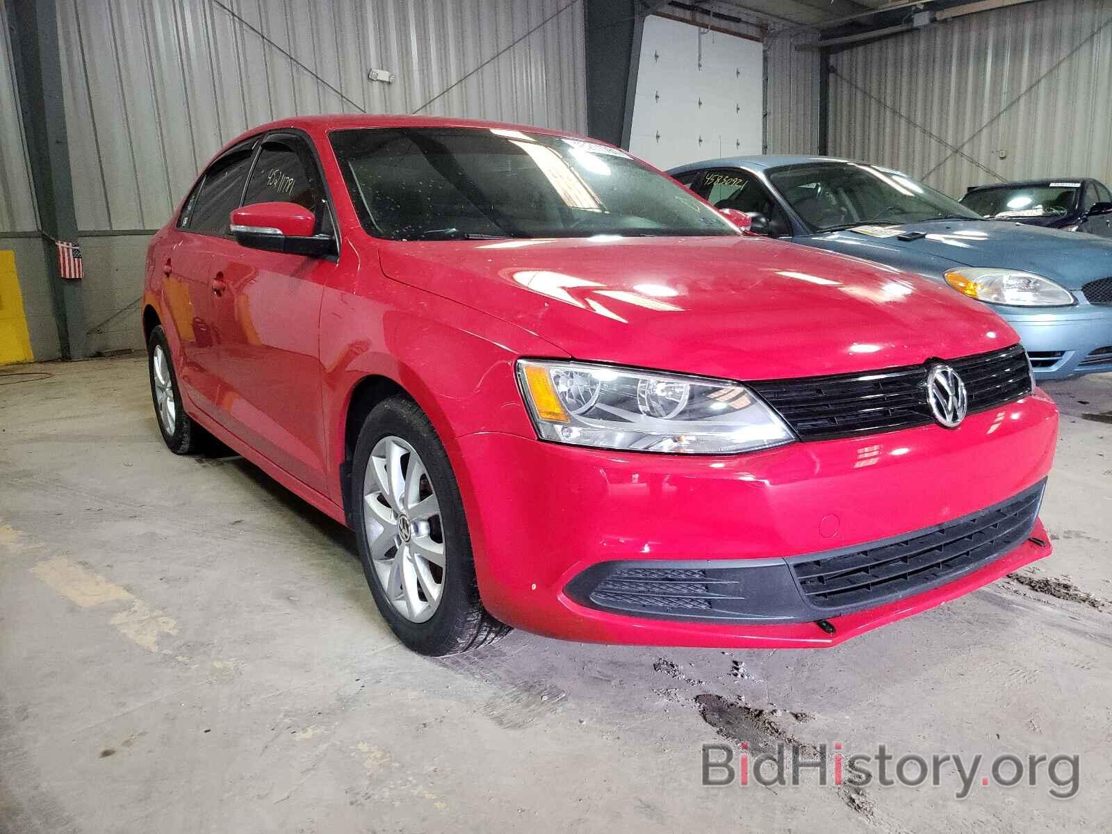 Фотография 3VWDP7AJ7CM317639 - VOLKSWAGEN JETTA 2012