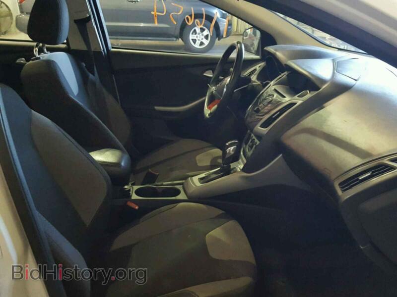2012 Ford FOCUS (VIN 1FAHP3F29CL153929) — фото 5 из 10