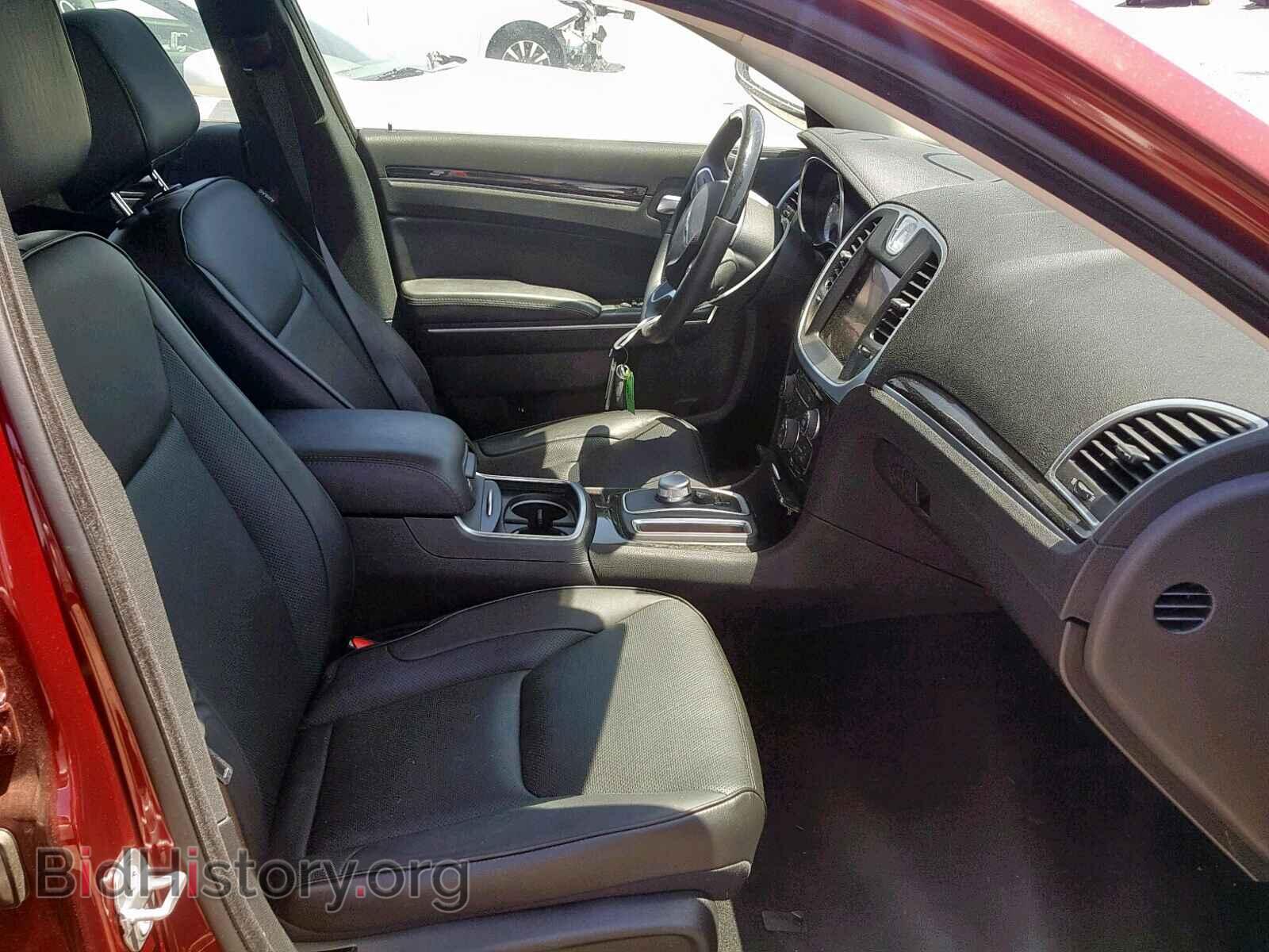 2019 CHRYSLER 300 - VIN: 2C3CCAEG2KH577597 - Фото 5
