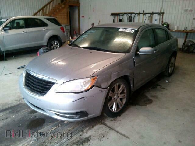 2013 CHRYSLER 200 - VIN: 1C3CCBAB1DN762296 - Фото 2