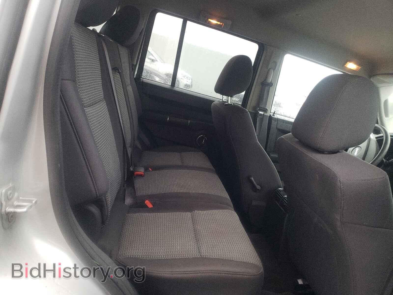 2010 JEEP COMMANDER - VIN: 1J4RG4GK9AC119466 - Фото 6