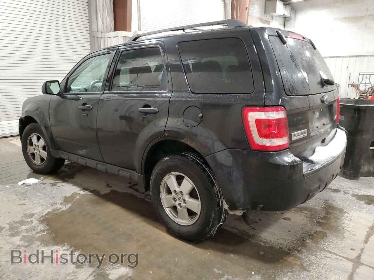 2011 FORD ESCAPE - VIN: 1FMCU0D73BKA04880 - Фото 2