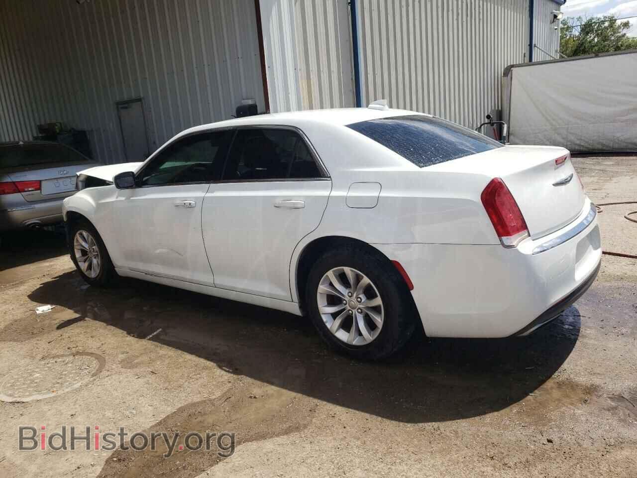 2015 CHRYSLER 300 - VIN: 2C3CCAAG2FH746707 - Фото 2