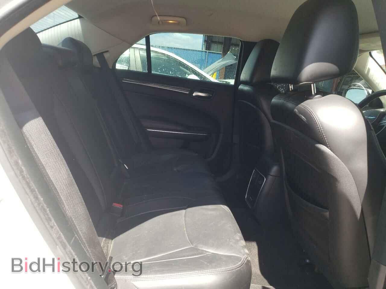 2015 CHRYSLER 300 - VIN: 2C3CCAAG2FH746707 - Фото 10