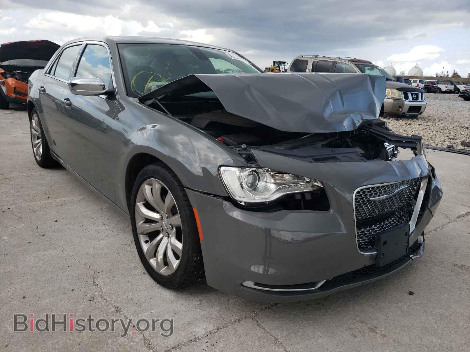 Фотография 2C3CCAAG6KH511575 - CHRYSLER 300 2019