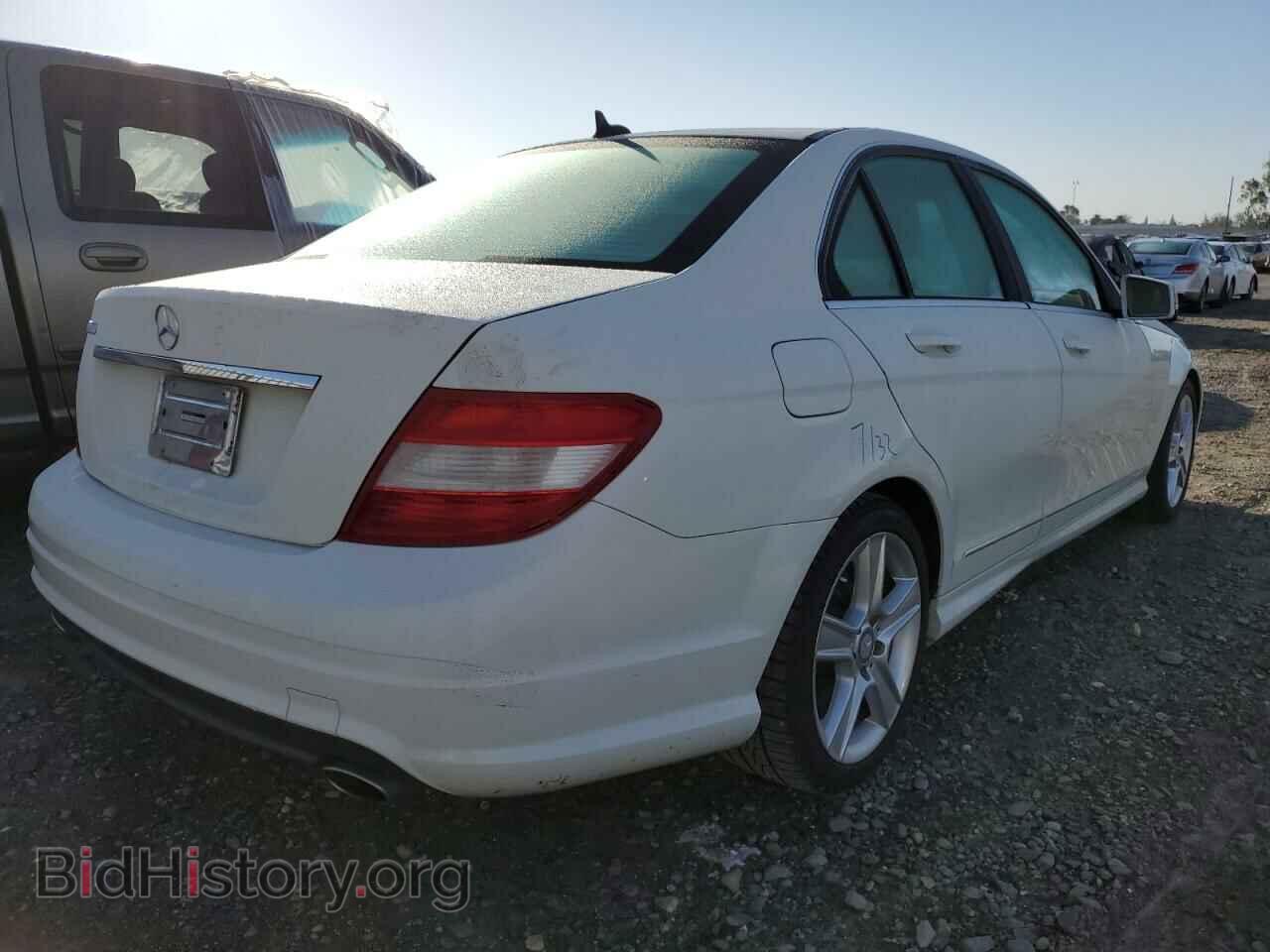 2011 MERCEDES-BENZ C-CLASS - VIN: WDDGF5EB7BA510773 - Фото 3