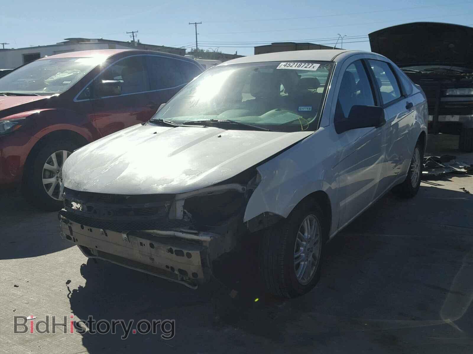 2009 FORD FOCUS - VIN: 1FAHP35NX9W148628 - Фото 2