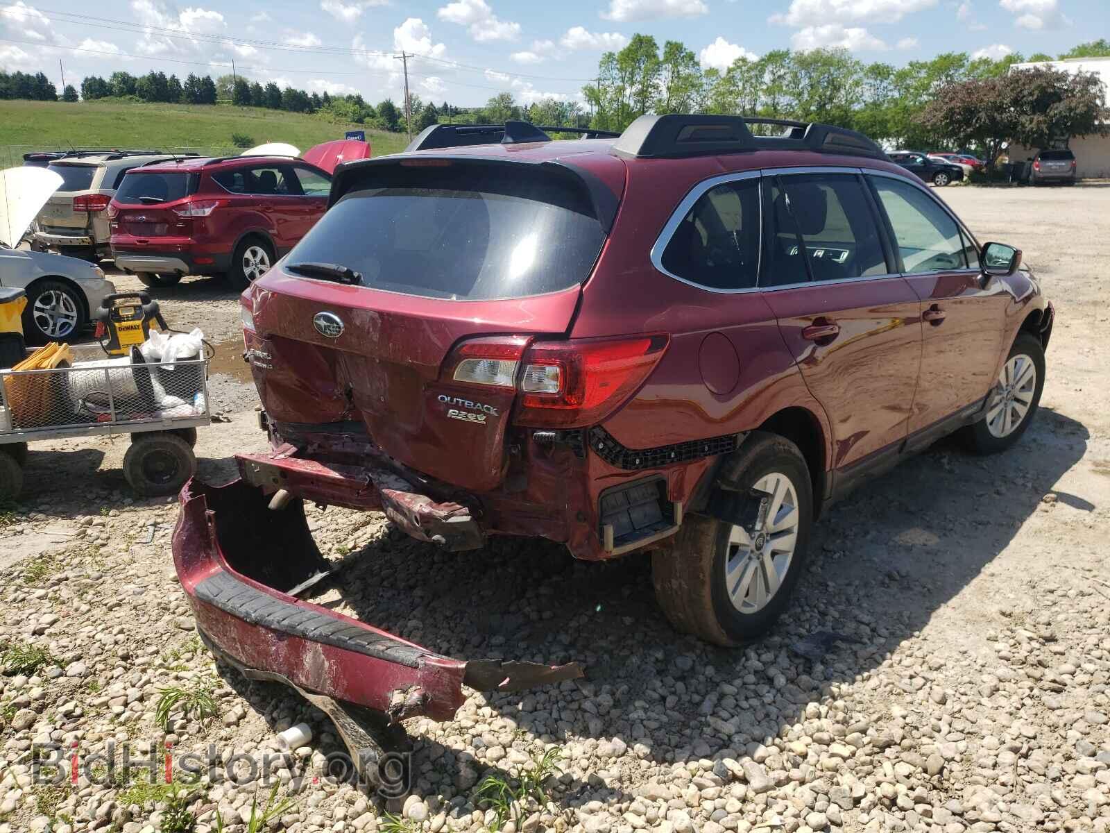 2017 SUBARU OUTBACK - VIN: 4S4BSACC0H3242985 - Фото 4