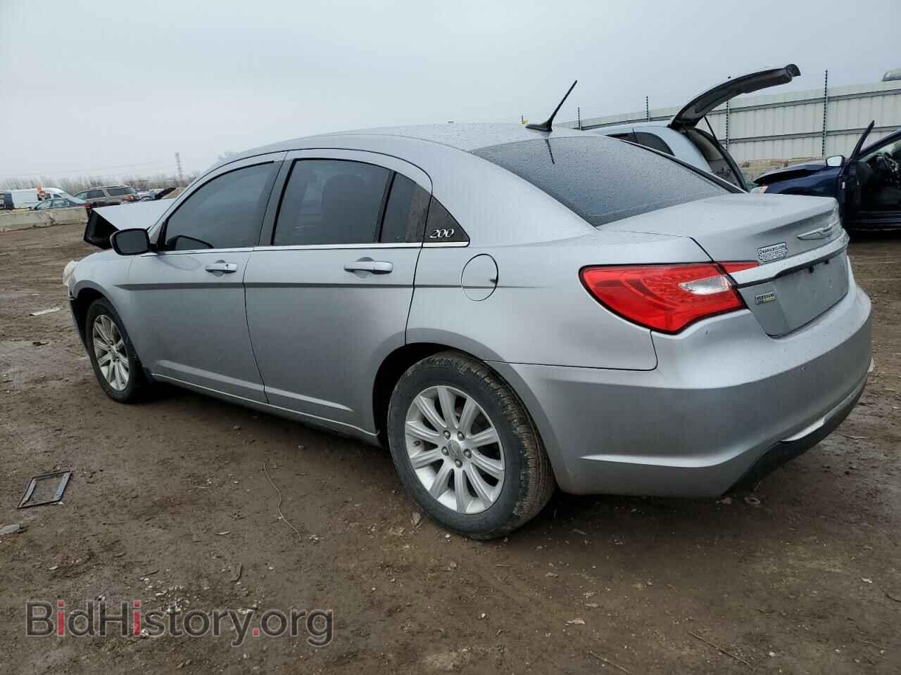 2013 CHRYSLER 200 - VIN: 1C3CCBBG5DN608071 - Фото 2