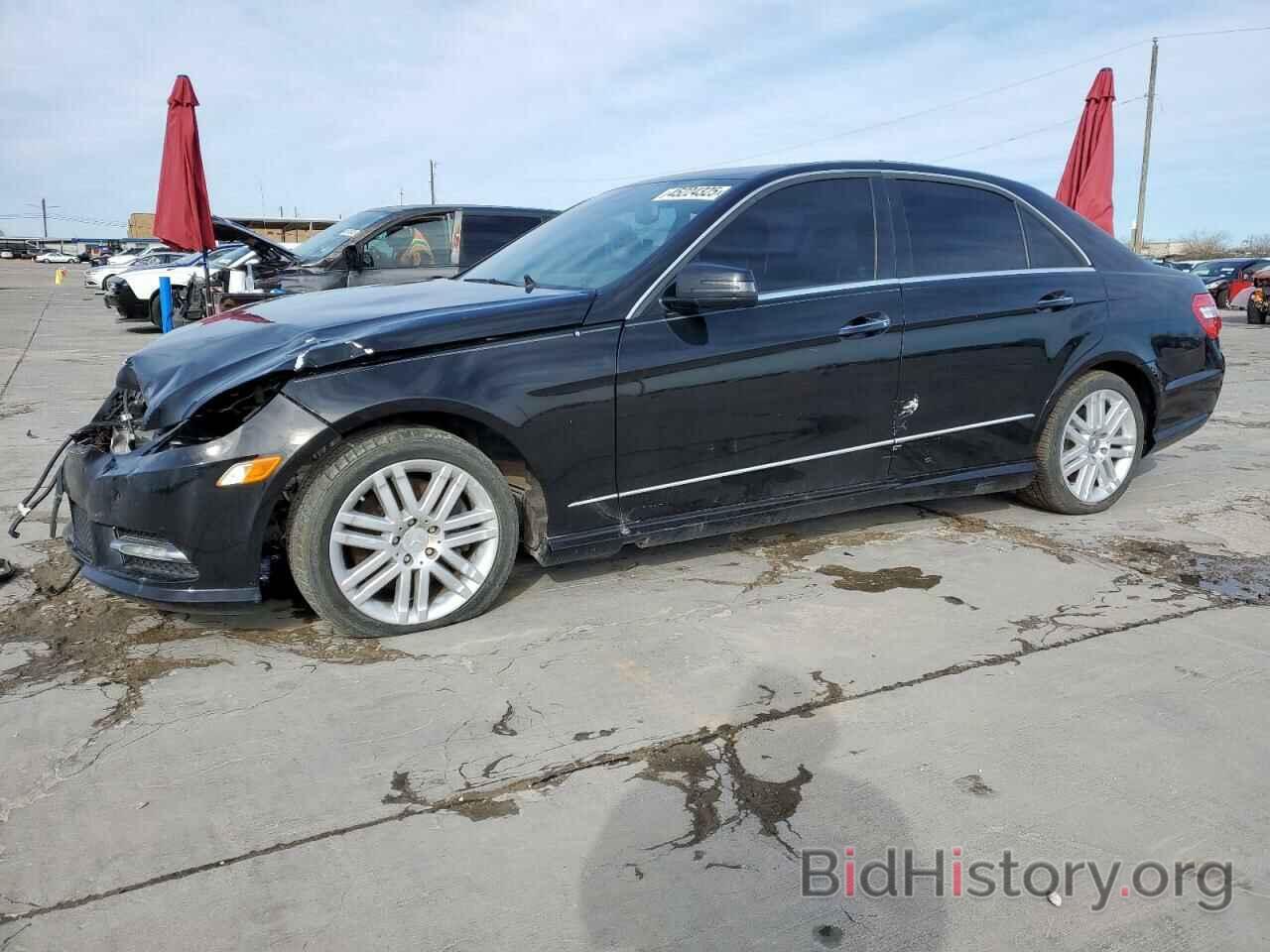 Photo WDDHF5GB0BA516996 - MERCEDES-BENZ E-CLASS 2011
