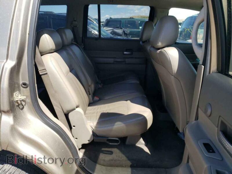 2006 Dodge DURANGO (VIN 1D8HB58246F130497) — photo 6 of 10