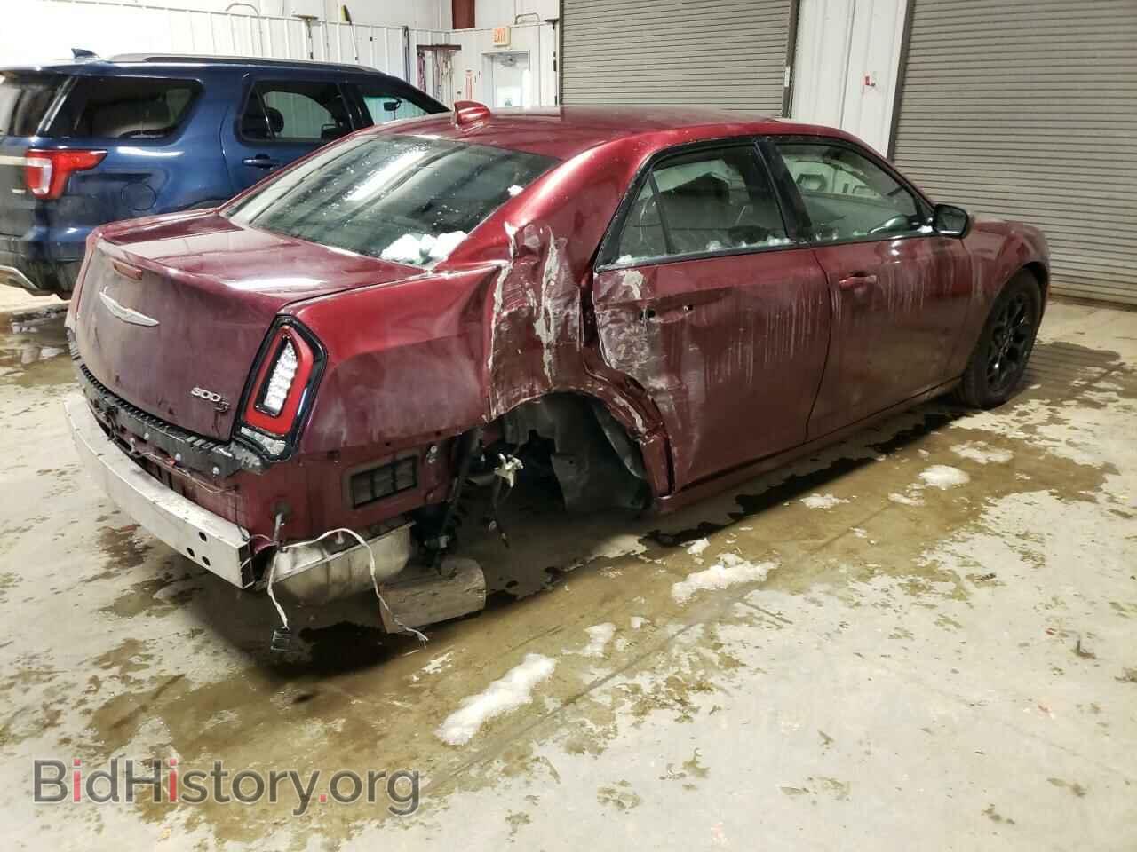 2019 CHRYSLER 300 - VIN: 2C3CCAGG5KH659238 - Фото 3