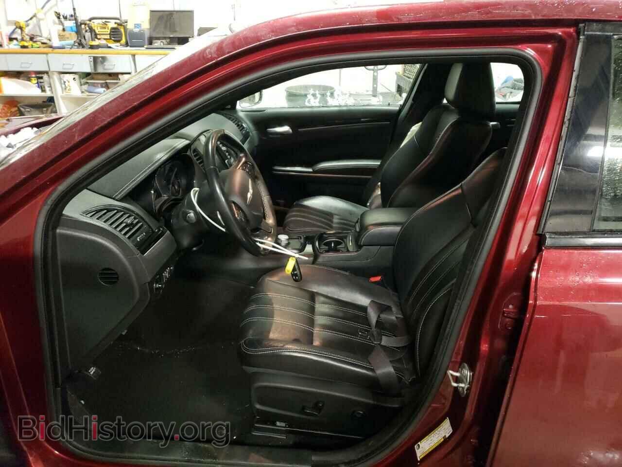 2019 CHRYSLER 300 - VIN: 2C3CCAGG5KH659238 - Фото 7