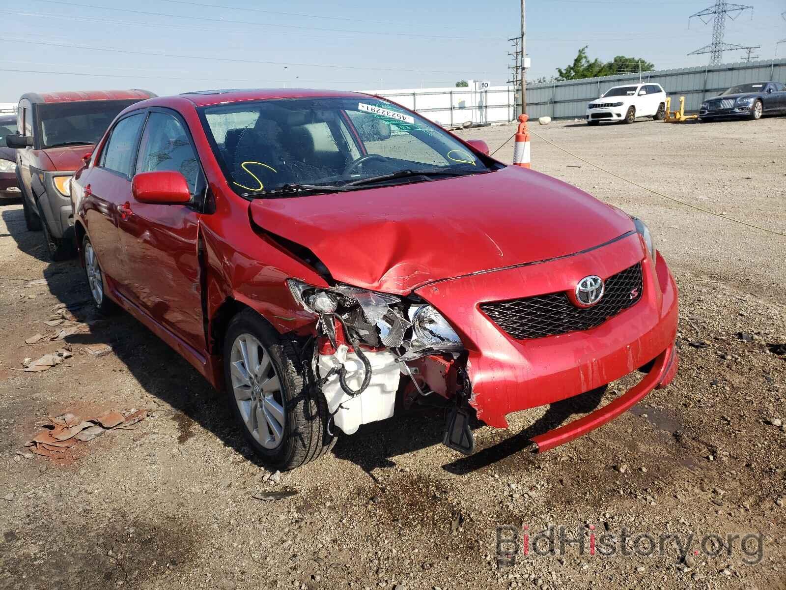 Photo 1NXBU4EE4AZ295988 - TOYOTA COROLLA 2010