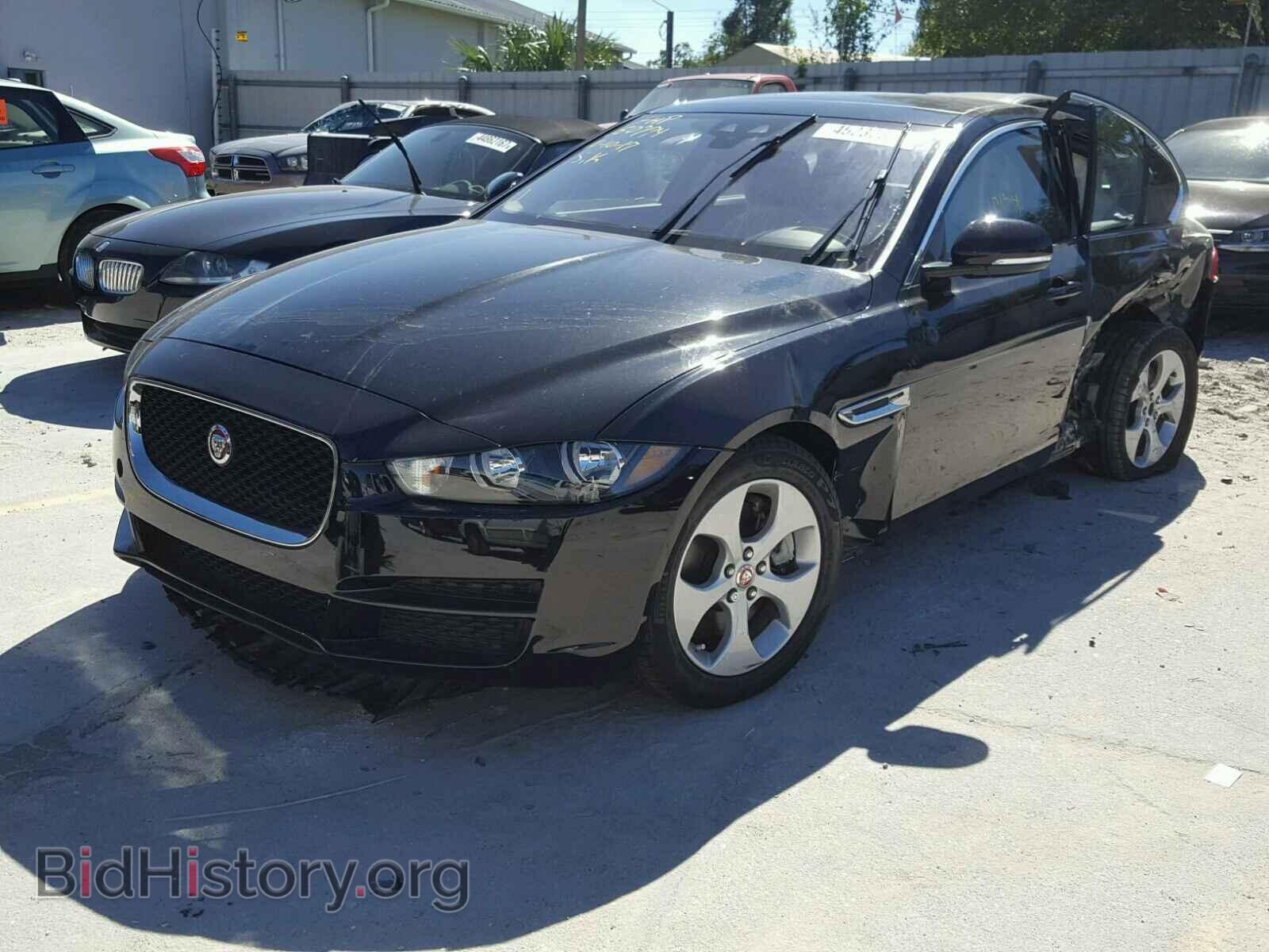 2017 JAGUAR XE - VIN: SAJAR4BG0HA962060 - Фото 2