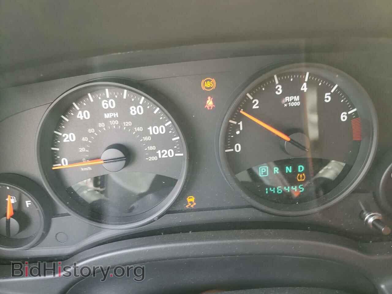 2010 JEEP COMPASS - VIN: 1J4NT4FA4AD659384 - Photo 8