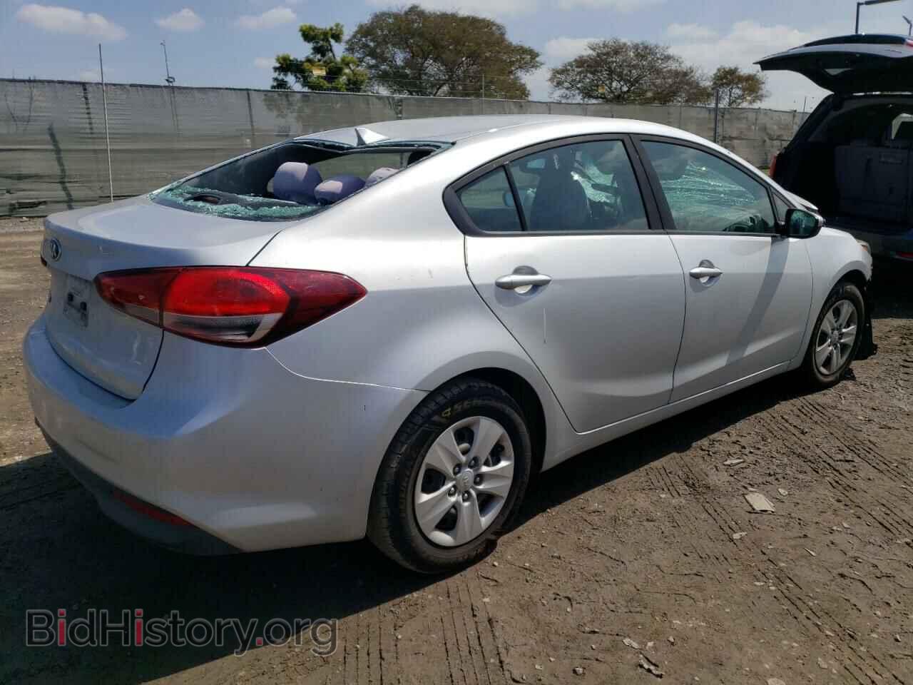 2017 KIA FORTE - VIN: 3KPFK4A73HE093199 - Фото 3