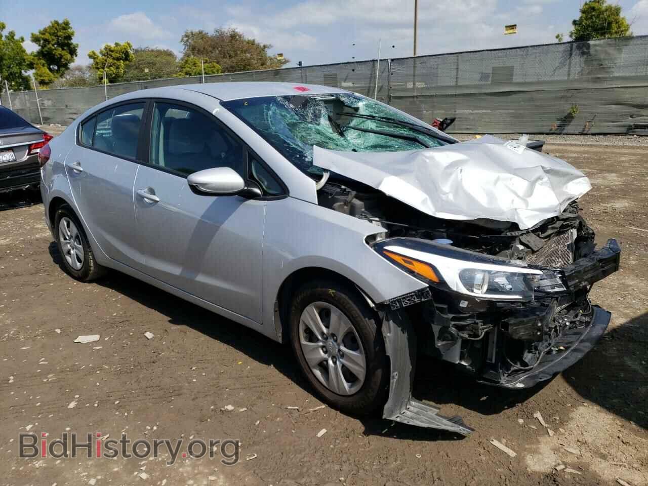 2017 KIA FORTE - VIN: 3KPFK4A73HE093199 - Фото 4