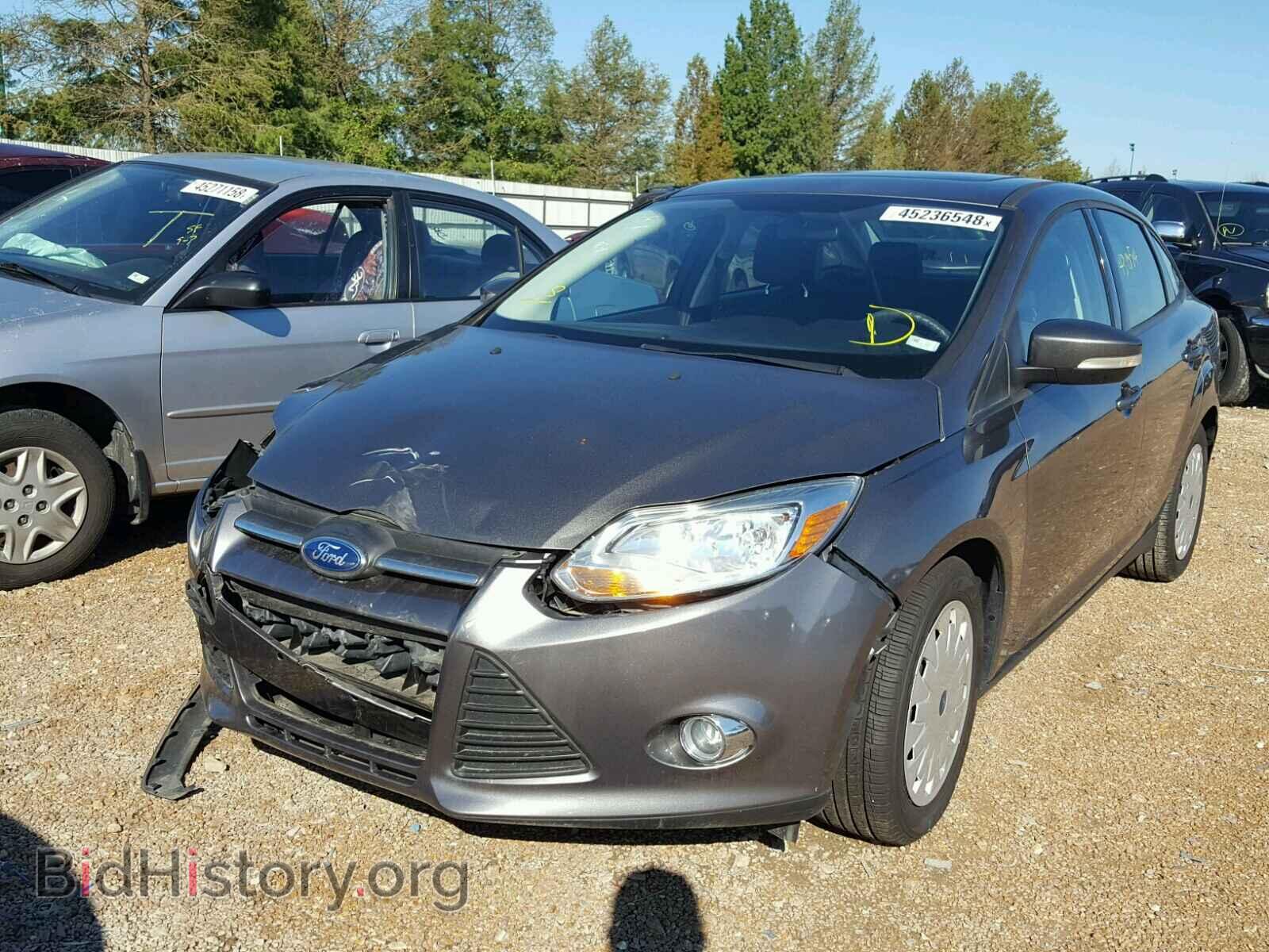2012 Ford FOCUS (VIN 1FAHP3F22CL329946) — photo 2 of 10