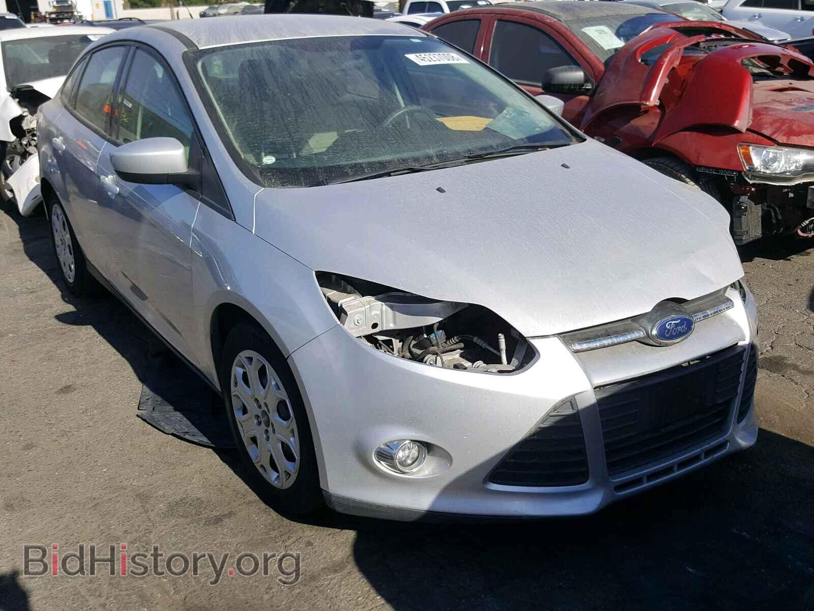 2012 Ford FOCUS Focus SE (VIN 1FAHP3F23CL236496) — photo 1 of 10, Copart, damage: front end