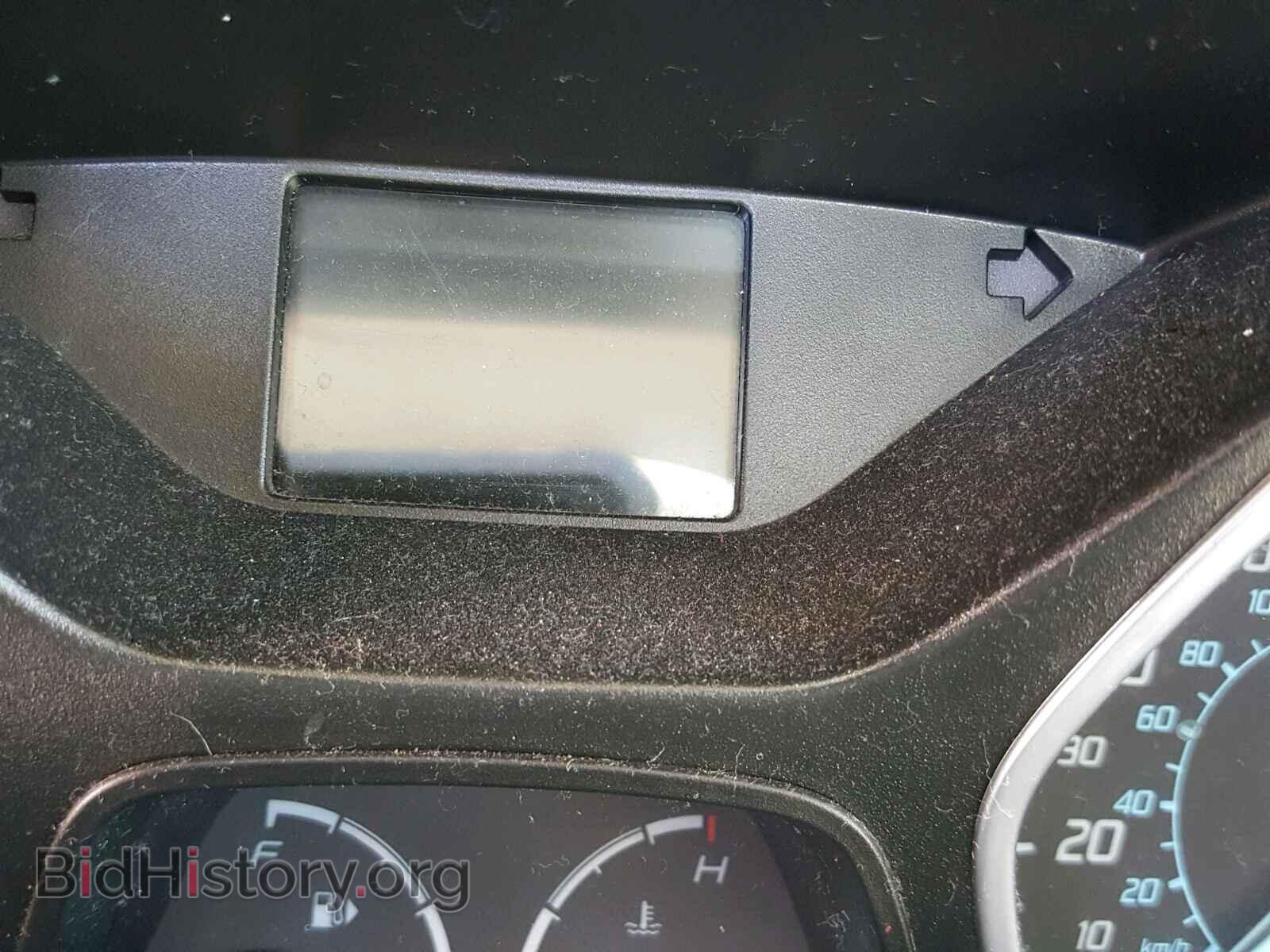 2012 Ford FOCUS (VIN 1FAHP3F23CL236496) — photo 8 of 10