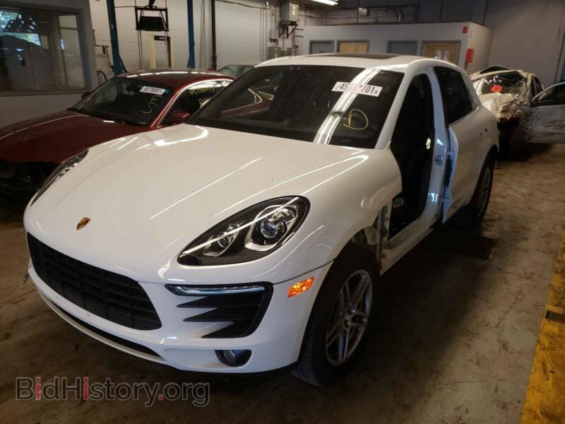 2017 Porsche MACAN (VIN WP1AA2A59HLB81552) — фото 2 из 10