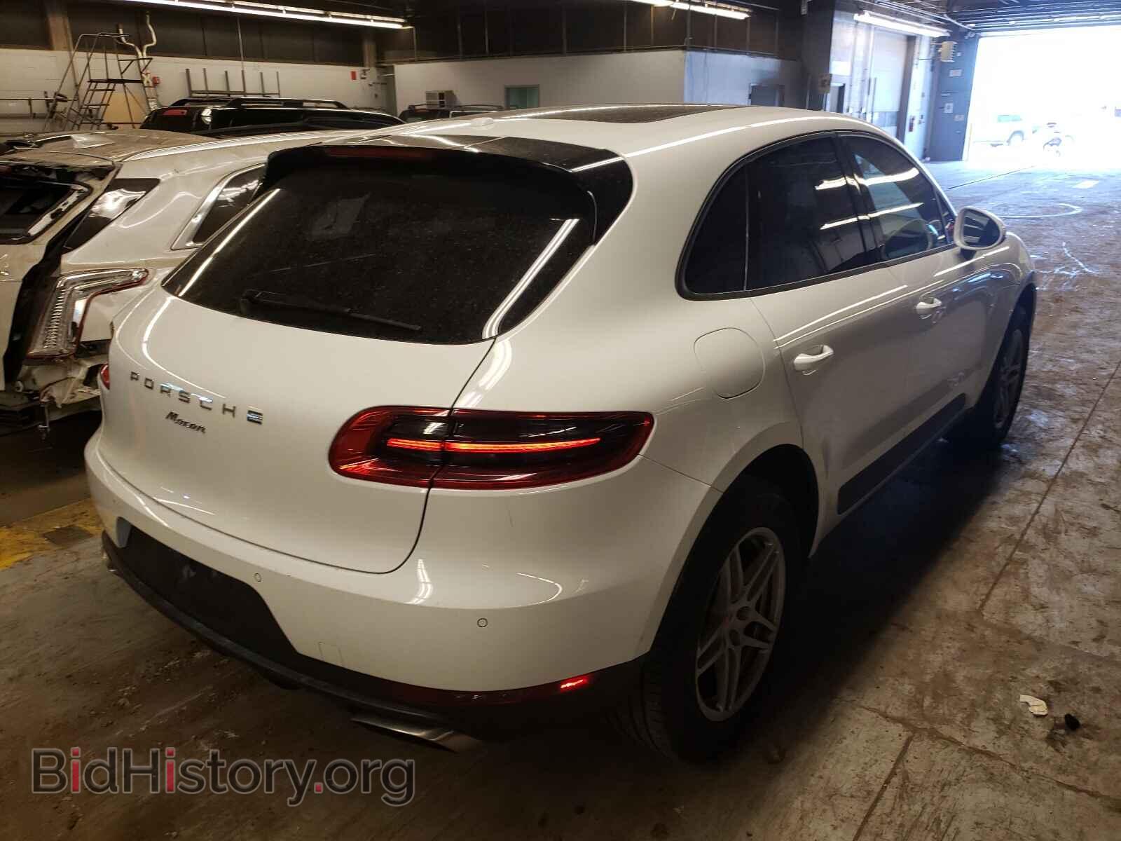 2017 PORSCHE MACAN - VIN: WP1AA2A59HLB81552 - Photo 4
