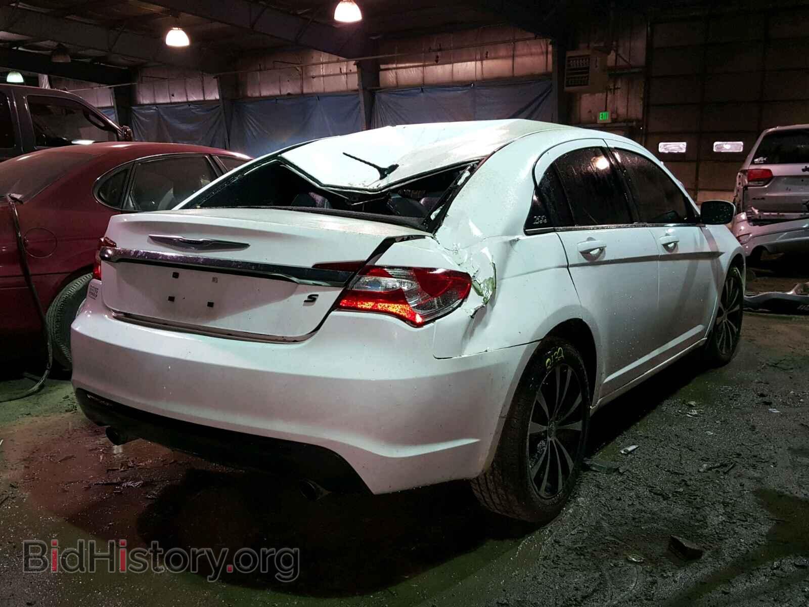 2013 CHRYSLER 200 - VIN: 1C3CCBCG0DN515781 - Photo 4