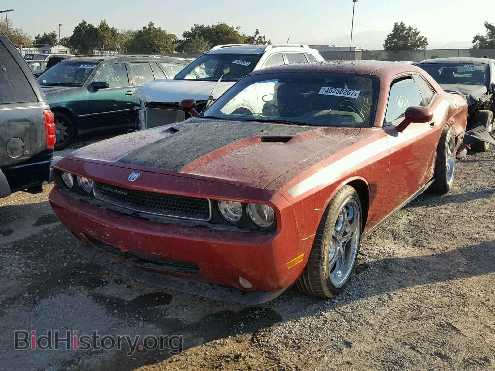 2010 DODGE CHALLENGER - VIN: 2B3CJ4DV3AH142686 - Photo 2