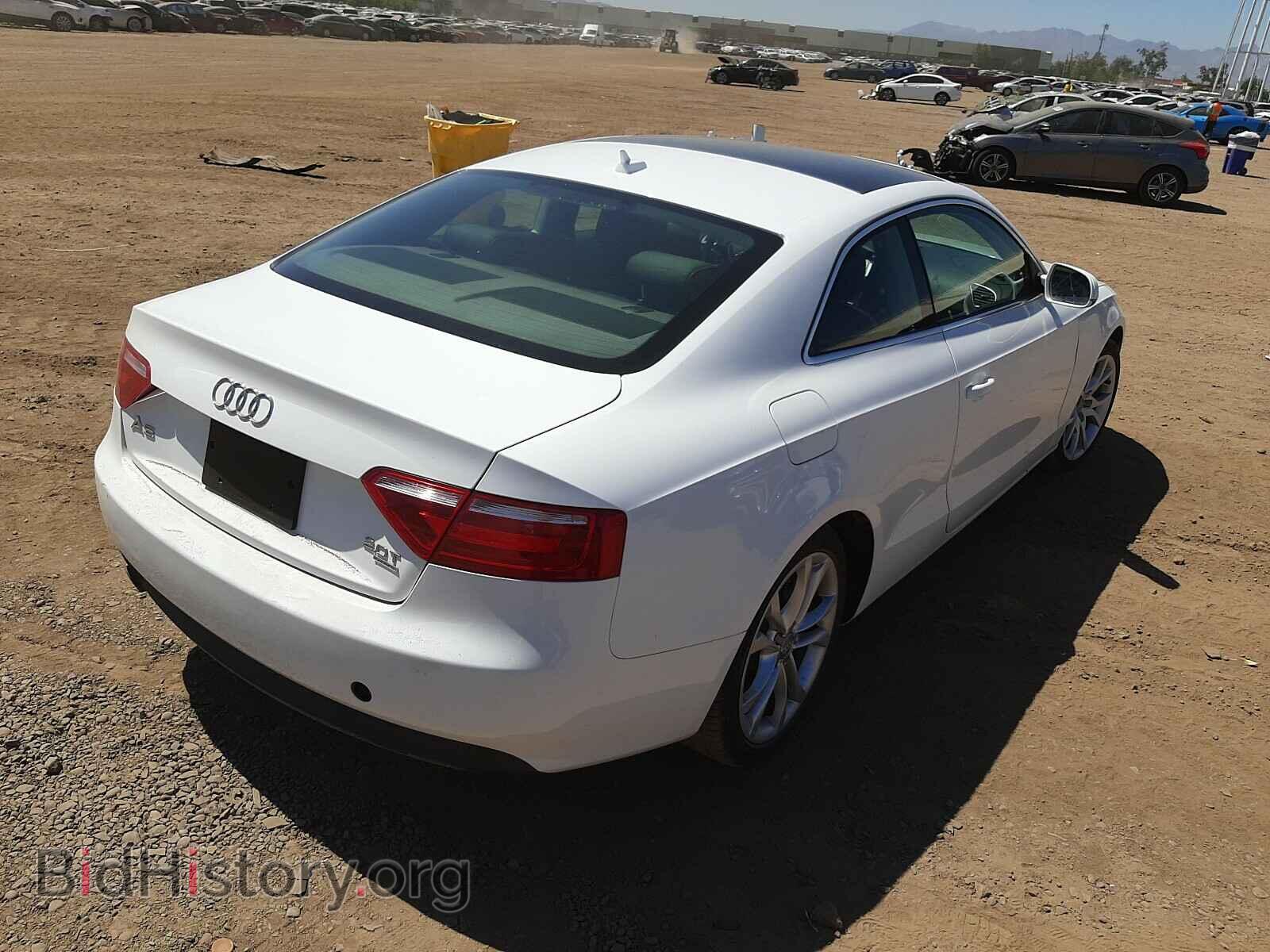2011 AUDI A5 - VIN: WAUCFAFR4BA052068 - Фото 4