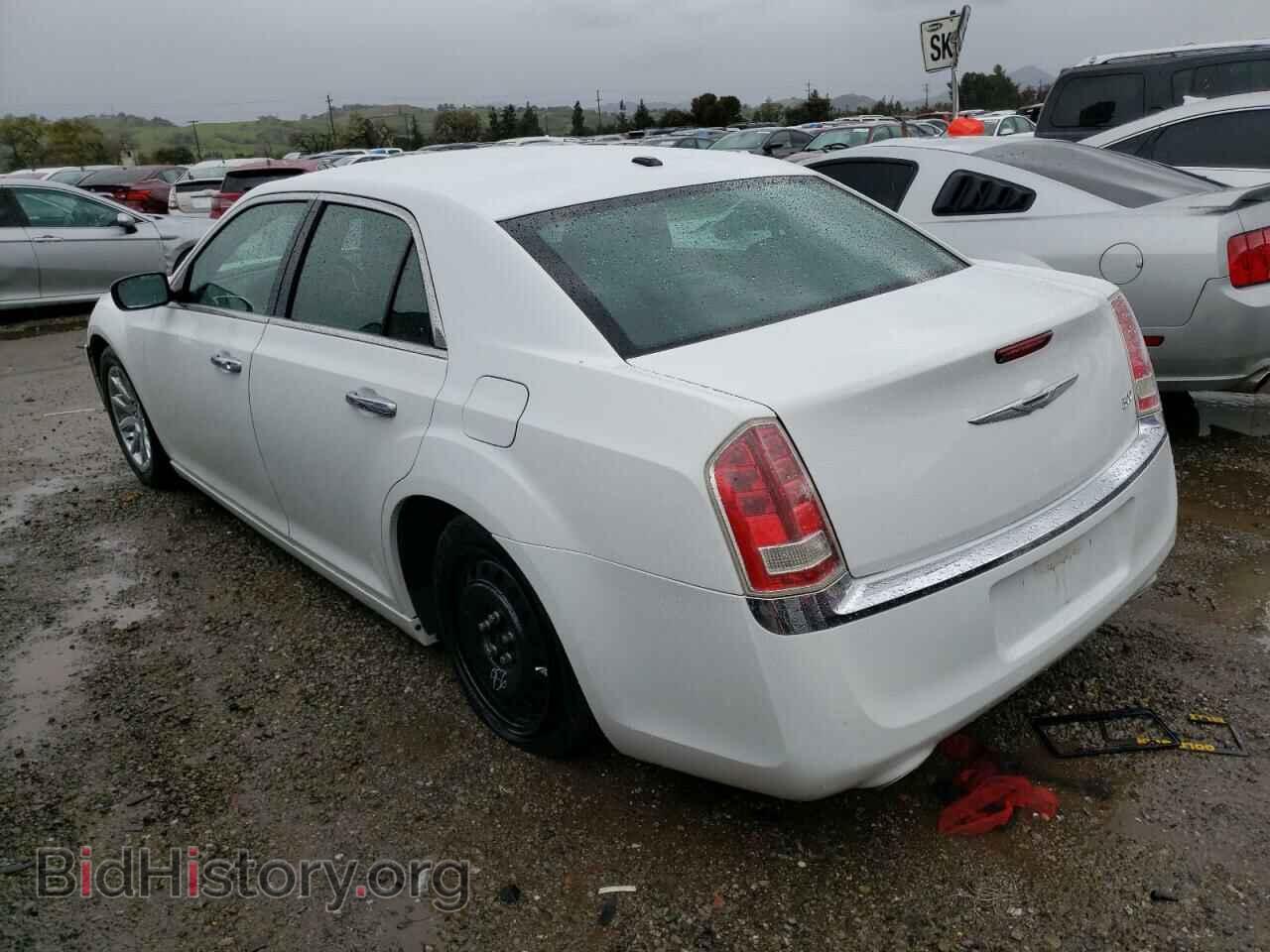 2012 CHRYSLER 300 - VIN: 2C3CCACG6CH249880 - Фото 2