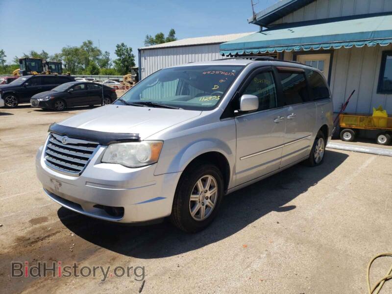 2010 Chrysler MINIVAN (VIN 2A4RR5D19AR112973) — photo 2 of 10