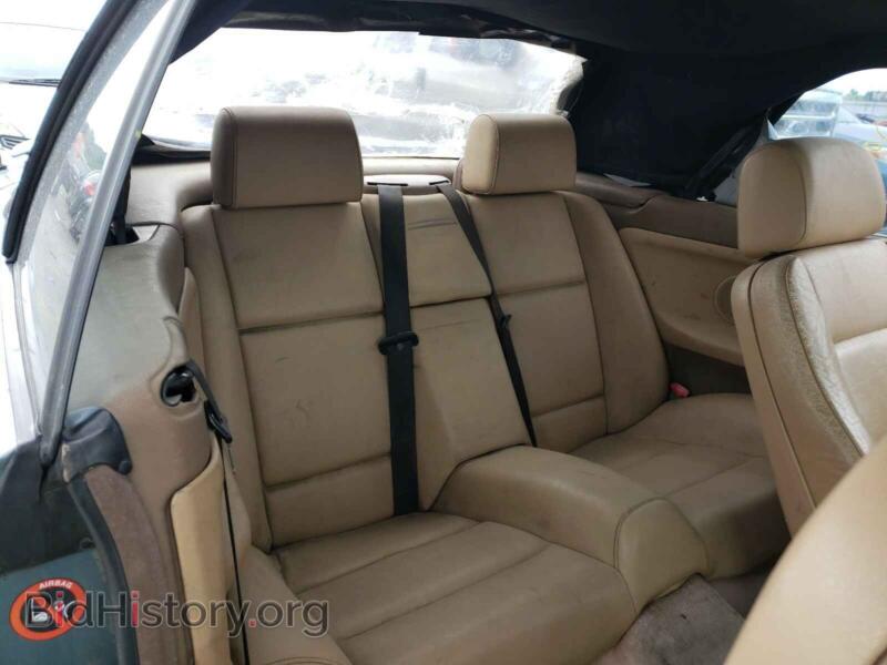 2011 Ford EXPLORER (VIN 1FMHK7D89BGA04172) — photo 6 of 10