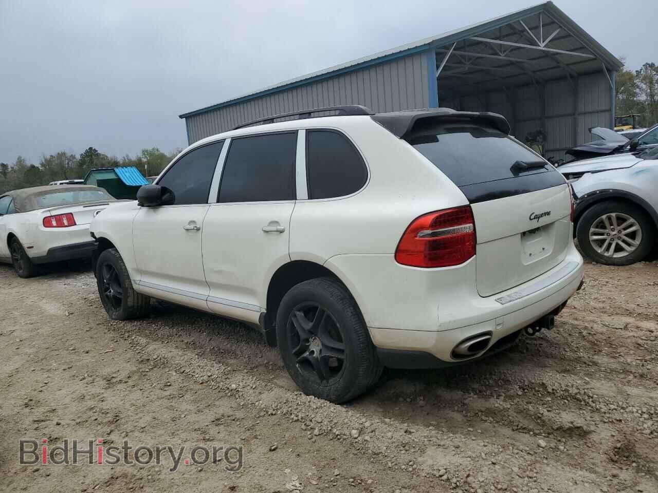 2010 PORSCHE CAYENNE - VIN: WP1AA2AP1ALA01147 - Photo 2
